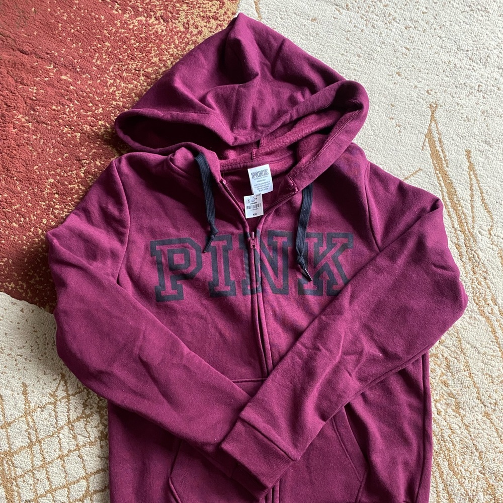 VS Zipped Hoodie